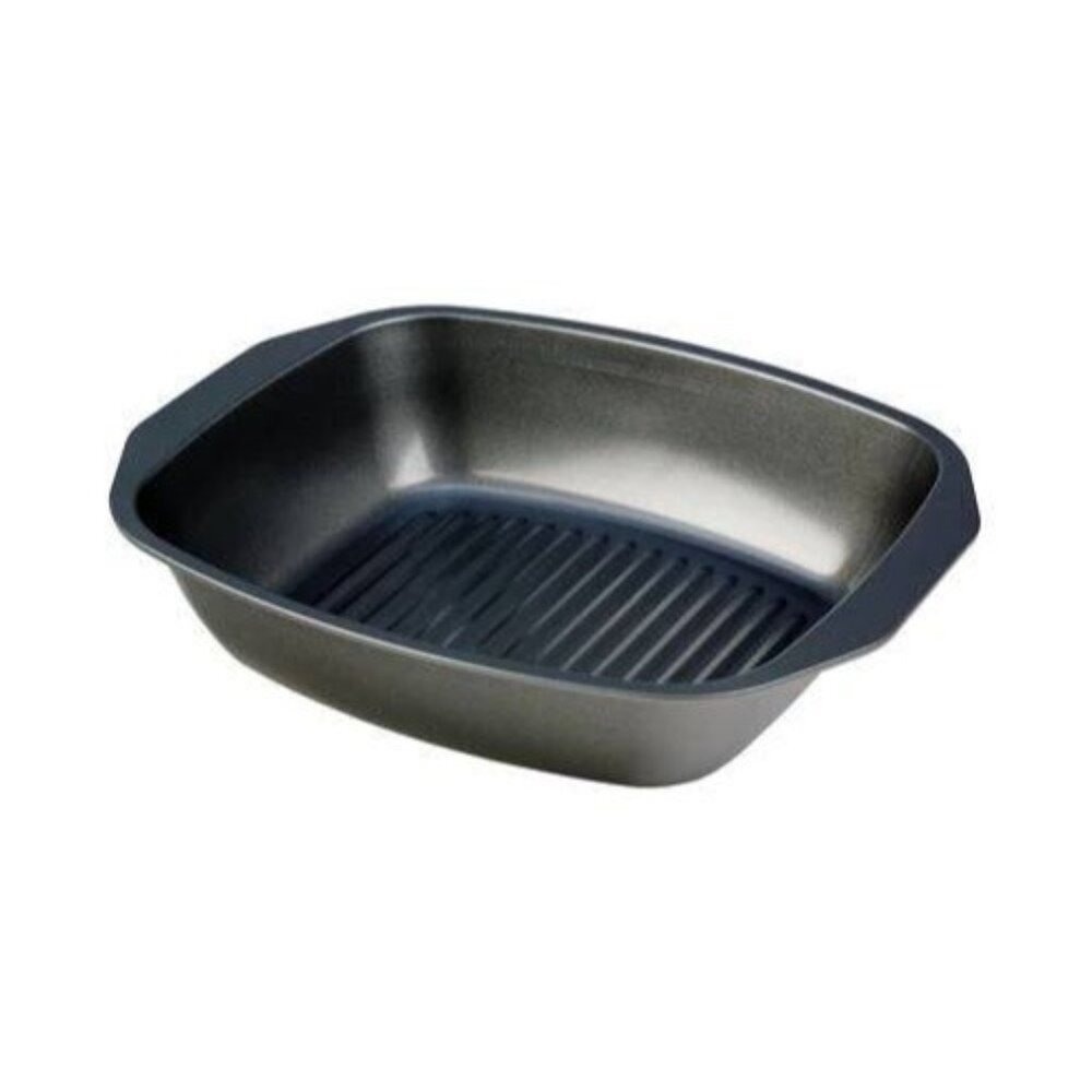 Frigidaire nonstick roaster Pan with built-in rack